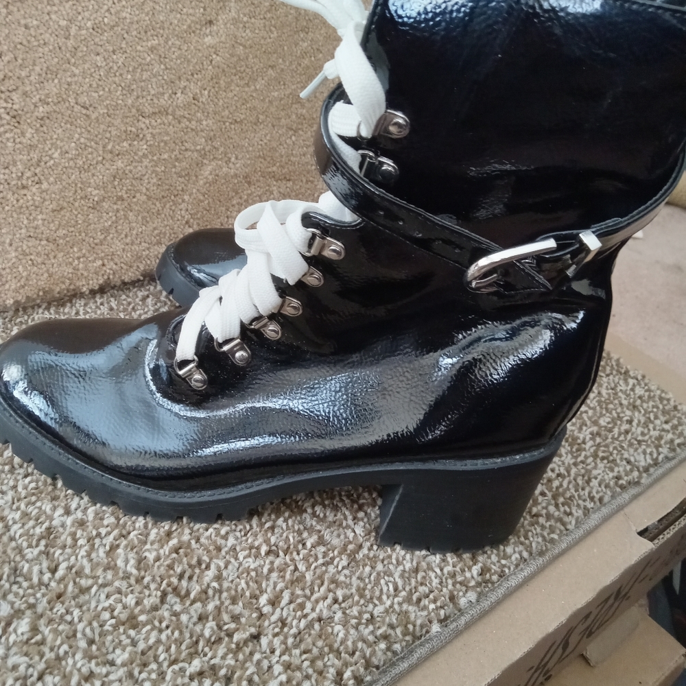 Women's boots